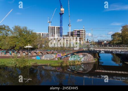 Große neue Brownfield-Wohnanlage in Soho Wharf in Birmingham mit 750 neuen Häusern und Wohnungen von Galliard Homes und Apsley House Capital Stockfoto