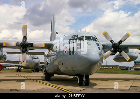 Chilenische Air Force Lockheed C-130 Hercules Transportflugzeug. Fuerza Aérea de Chile, FACh Unterstützung der Halcones Team auf Ihre 2008 UK besuchen Sie Stockfoto