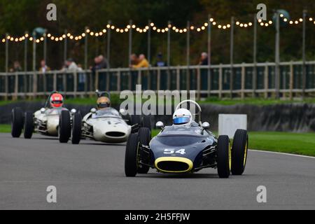 Peter de la Roche, Lola Mk3, Arundell Cup, mit Taylor Trophy, FJHRA, Formel-Junior-Rennwagen mit Heckmotor, die in Rennen bis zum Stockfoto