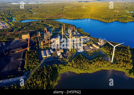 Windräder aus der Luft | Luftbilder von Windrädern in Finnland | Windkraftanlage von oben Stockfoto