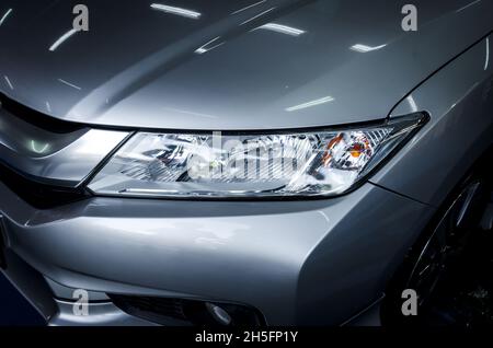 Moderne Details mit Autoscheinwerfer LED Stockfoto