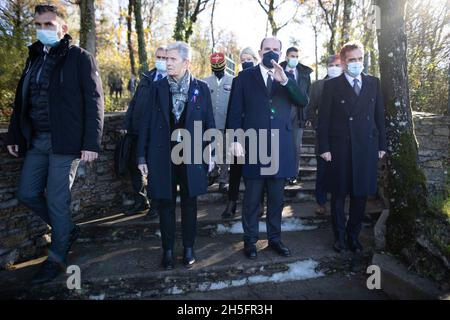 Der französische Premierminister Jean Castex nimmt an einer Zeremonie am Denkmal für den verstorbenen französischen Präsidenten Charles de Gaulle Teil, wo er am 9. November 2021 im nordöstlichen französischen Dorf Colombey-les-Deux-Eglises starb und vor 51 Jahren begraben wurde. Foto von Raphael Lafargue/ABACAPRESS.COM Stockfoto