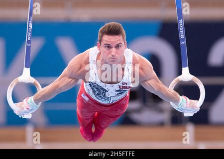 Tokio, Japan. Juli 2021. Samuel Mikulak aus den Vereinigten Staaten spielt an Ringen während der Olympischen Spiele 2020 in Tokio, Japan, im Ariake Gymnastik Center. Daniel Lea/CSM}. Kredit: csm/Alamy Live Nachrichten Stockfoto