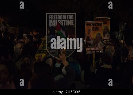 2021-11-09, London, Großbritannien. Internationale Studenten für Palästina Tzipi Hotovely lehnt den Besuch des antipalästinensischen Rassisten und Nakba Denier ab und ist ein israelischer Diplomat und ehemaliger Politiker, der als aktueller Botschafter Israels im Vereinigten Königreich fungiert. Internationale Studenten sind unglücklich LSE hat die Studiengebühren verwendet, um Nakba Denier, Tzipi Hotovely, zu finanzieren. Stockfoto