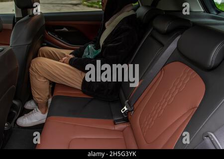 MOSKAU, RUSSLAND - 15. SEPTEMBER 2021 Hyundai Creta zweite Generation (SU2) auch Cantus genannt. Ein moderner subkompakter Crossover-SUV aus dem Jahr 2021. Inter Stockfoto