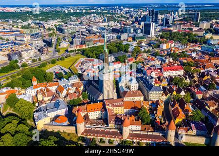 Tallinn in Estland aus der Luft | Luftaufnahme von Tallinn in Estland Stockfoto