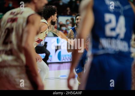 Venedig, Italien, 09/11/2021, Palasport Taliercio, Venedig, Italien, 09. November 2021, Dennis Seeley (Buducnost Voli Podgorica) während der Umana Reyer Venezia gegen Buducnost Voli Podgorica - Basketball EuroCup Championship Stockfoto