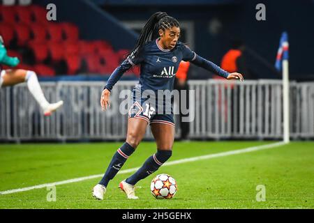 Paris, Frankreich, Frankreich. November 2021. Ashley LAWRENCE von PSG beim UEFA Women's Champions League-Spiel der Gruppe B zwischen Paris Saint-Germain und Real Madrid am 09. November 2021 im Stadion Parc des Princes in Paris, Frankreich. (Bild: © Matthieu Mirville/ZUMA Press Wire) Stockfoto