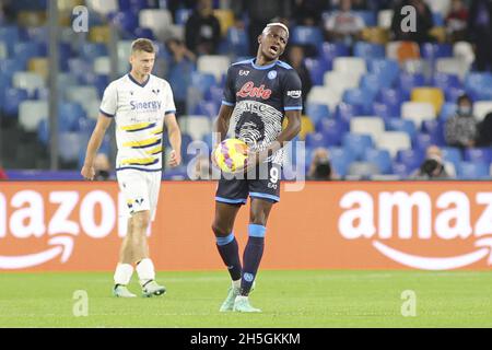 Neapel, Italien. November 2021. 9 Victor Osimhen -Napoli während des SSC Napoli gegen Hellas Verona FC, italienische Fußballserie A Spiel in Neapel, Italien, November 07 2021 Quelle: Independent Photo Agency/Alamy Live News Stockfoto