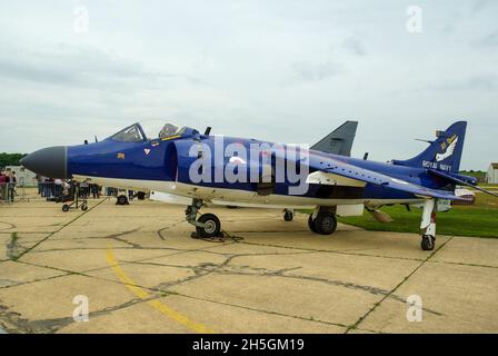 British Aerospace Sea Harrier FA2 ZH809, früher bei Royal Navy 899 Squadron. Mit Everett Aero bei Bentwaters. Admiral's Barge Jubiläums-Schema Stockfoto