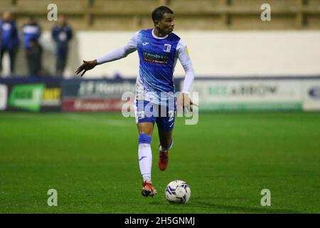 BARROW UPON FURNESS, GROSSBRITANNIEN. 9. NOVEMBER Barrows Connor Brown während des EFL Trophy-Spiels zwischen Barrow und Leicester City in der Holker Street, Barrow-in-Furness am Dienstag, 9. November 2021. (Kredit: Michael Driver | MI Nachrichten) Kredit: MI Nachrichten & Sport /Alamy Live Nachrichten Stockfoto