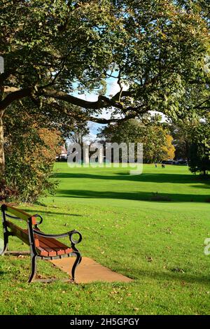 Abington Park mit Herbstfarben in Northampton England Stockfoto