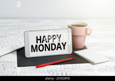 Konzeptdarstellung Happy Monday. Geschäftskonzept, in dem dieser Person mitgeteilt wird, dass sie ihm für die neue Woche gute Gespräche über drahtlose Kommunikation, sprach- und Videoanrufe wünschen kann Stockfoto