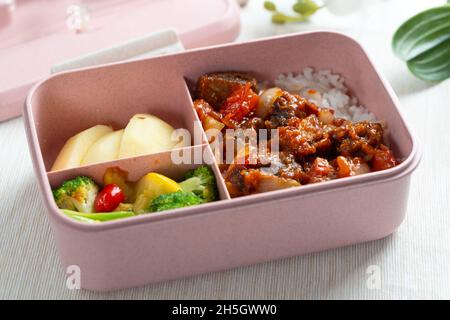 Bento-Box für das Mittagessen in der Schule Stockfoto