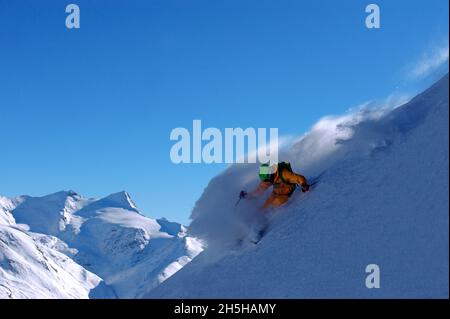 FRANKREICH, SAVOYEN ( 73 ), BOURG SAINT MAURICE, SKIGEBIET LES ARCS 2000, ABSEITS DER PISTE UND AUF DER RÜCKSEITE DER BERG NAMENS GRANDE SASSIERE Stockfoto