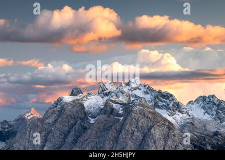 Schneebedeckte Gipfel in Abendstimmung, Cimon Froppa, Marmarole, Dolomiten, Venetien, Italien Stockfoto