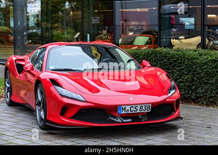 Sportwagen Ferrari F8 Tributo, Baujahr 2021, Deutschland Stockfoto