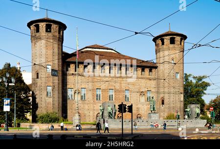 Madama Palast, erbaut im XIV-XVIII Jahrhundert, im Stadtzentrum von Turin, Norditalien, jetzt Civic Museum of Ancient Art, Turin, Region Piemont, Italien Stockfoto