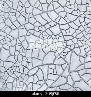 Gesprungener weißer Ton, getrocknete Oberfläche mit Seebeet Stockfoto