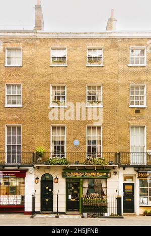 London, Großbritannien; 16. März 2011: Büro und Wohnung des berühmten Detektivs Sherlock Holmes in der 221b Baker Street in London. Stockfoto