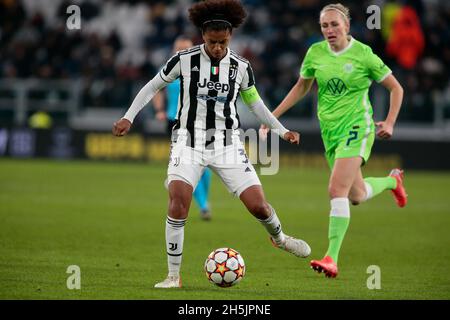 Turin, Italien. November 2021. Juventus Women V Wolfsburg Credit: Nderim Kaceli/Alamy Live News Stockfoto