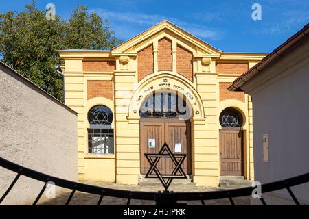 Zidovsky hrbitov, město Holesov, Zlinsky kraj, Česká republika / jüdischer Friedhof, Stadt Holesov, Mähren, Tschechische republik Stockfoto