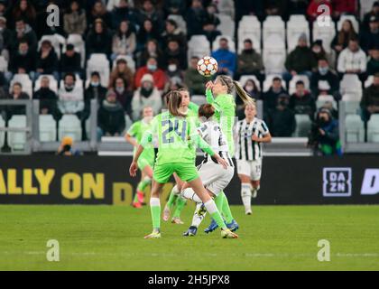 Turin, Italien. November 2021. Juventus Women V Wolfsburg Credit: Nderim Kaceli/Alamy Live News Stockfoto