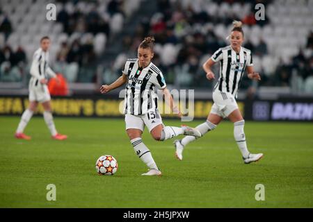 Turin, Italien. November 2021. Juventus Women V Wolfsburg Credit: Nderim Kaceli/Alamy Live News Stockfoto