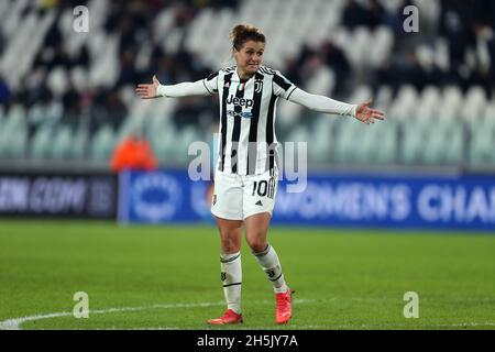 Cristiana Girelli von Juventus FC zeigt während der UEFA Women's Champions League Group Ein Spiel zwischen Juventus FC und VfL Wolfsburg im Allianz Stadium am 9. November 2021 in Turin, Italien. Stockfoto