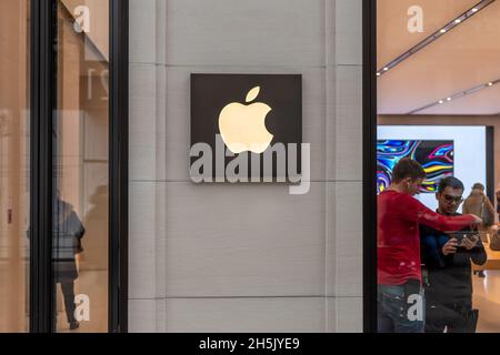 Wien, Österreich - 16. Januar 2020: Apple Store in Wien, Österreich. Stockfoto