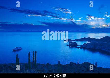 Expedition Schiff, Isla Santa Catalina, Golf von Kalifornien, Mexiko. Stockfoto