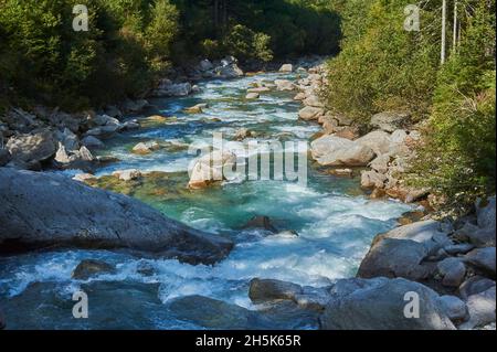 Stromschnellen an den Krimmler Wasserfällen; Salzburger Land, Österreich Stockfoto