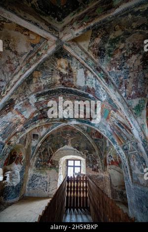 Religiöse Fresken an den Wänden der Harman-sächsischen Wehrkirche in der Nähe von Brasov, Siebenbürgen, Rumänien; Brasov, Siebenbürgen, Rumänien Stockfoto