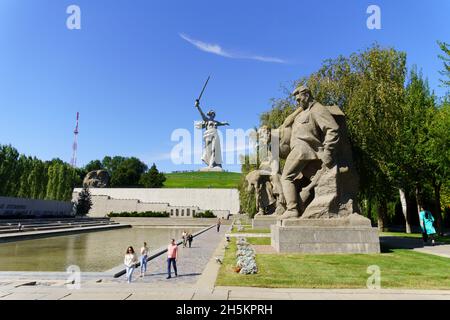 Wolgograd, Russland-16. September 2021: Die Skulptur Mutterland auf dem Gipfel von Mamajew Kurgan. Stockfoto