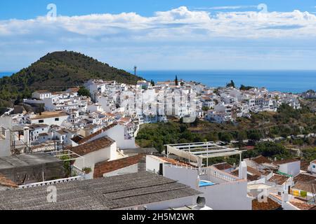 Dorf Frigiliana, typische Straßen der Axarquia in Malaga. Andalusien, Spanien Stockfoto