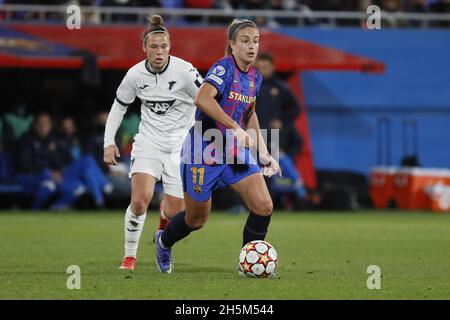 Barcelona, Spanien. November 2021. Barcelona, Spanien, 10. November 2021: Alexia Putellas (11 Barcelona) während des UEFA Women's Champions League-Spiels zwischen Barcelona und Hoffenheim im Johan Cruyff-Stadion in Sant Joan Desp, Barcelona, Spanien. Rafa Huerta/SPP Credit: SPP Sport Press Photo. /Alamy Live News Stockfoto