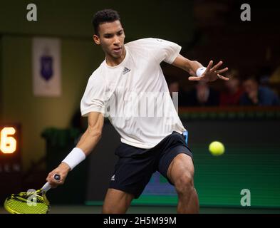 STOCKHOLM 20211110 Felix Auger-Aliassime aus Kanada in seinem Spiel gegen Filip Krajinovic aus Serbien während des Tennisturniers Stockholm Open am 10. November 2021. Foto: Fredrik Sandberg / TT / kod 10080 Stockfoto