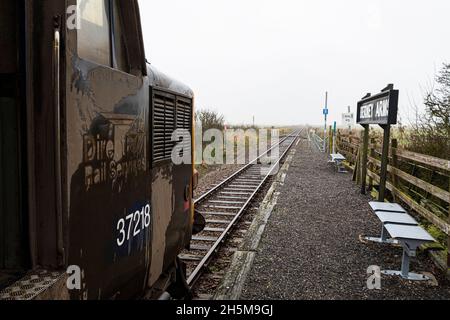 Berney Arms Bahnhof Klasse 37s Stockfoto