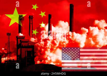 Flagge von China und USA mit Stahlwerk Hochofen/Koksofen Bild überlagert. Globale Erwärmung, Klimawandel, Kohlenstoffemissionen, Kohle, Konzept Stockfoto