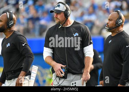 Detroit Lions Cheftrainer Dan Campbell während eines NFL-Spiels gegen die Los Angeles Rams, Sonntag, 24. Oktober 2021, in Los Angeles. Die Rams besiegten den Li Stockfoto