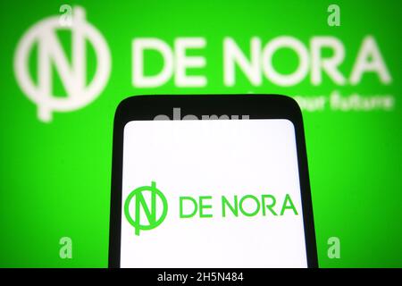 Ukraine. November 2021. In dieser Abbildung ist ein De Nora S.p.A.-Logo auf einem Smartphone-Bildschirm zu sehen. (Bild: © Pavlo Gonchar/SOPA Images via ZUMA Press Wire) Stockfoto