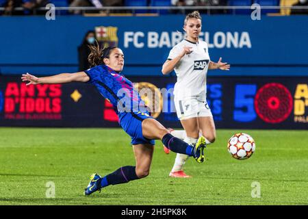 Aitana Bonmati vom FC Barcelona während der UEFA Women's Champions League, des Fußballspiels der Gruppe C zwischen dem FC Barcelona und der TSG 1899 Hoffenheim am 10. November 2021 im Johan Cruyff Stadium in Sant Joan Despi, Barcelona, Spanien - Foto: Javier Borrego/DPPI/LiveMedia Stockfoto