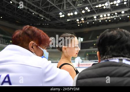 Lucrezia BECCARI, Italien, während des Trainings beim ISU Grand Prix of Figure Skating - Gran Premio d'Italia, in Palavela, am 4. November 2021 in Turin, Italien. Quelle: Raniero Corbelletti/AFLO/Alamy Live News Stockfoto