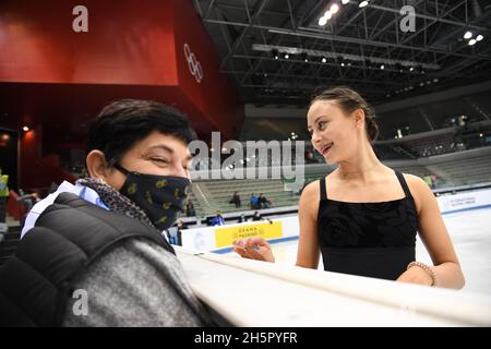 Lucrezia BECCARI, Italien, während des Trainings beim ISU Grand Prix of Figure Skating - Gran Premio d'Italia, in Palavela, am 4. November 2021 in Turin, Italien. Quelle: Raniero Corbelletti/AFLO/Alamy Live News Stockfoto