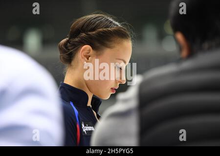 Lucrezia BECCARI, Italien, während des Trainings beim ISU Grand Prix of Figure Skating - Gran Premio d'Italia, in Palavela, am 4. November 2021 in Turin, Italien. Quelle: Raniero Corbelletti/AFLO/Alamy Live News Stockfoto