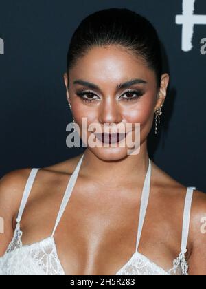 Hollywood, Usa. November 2021. HOLLYWOOD, LOS ANGELES, KALIFORNIEN, USA - 10. NOVEMBER: Schauspielerin Vanessa Hudgens im lacey Vera Wang Look kommt beim AFI Fest 2021 an - Eröffnungsabend Gala Premiere von Netflix's 'tick, tick…BOOM!' Am 10. November 2021 im TCL Chinese Theatre IMAX in Hollywood, Los Angeles, Kalifornien, USA. (Foto: Xavier Collin/Image Press Agency/Sipa USA) Quelle: SIPA USA/Alamy Live News Stockfoto