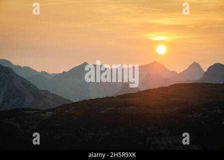 Sonnenuntergang in den Dolomiten, Italien Stockfoto