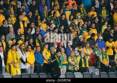 Sydney, Australien. November 2021. Fans beim Qualifikationsspiel der FIFA Fußball-Weltmeisterschaft Katar 2022 zwischen Australien und Saudi-Arabien am 11. November 2021 im Western Sydney Stadium, Sydney, Australien. Foto von Peter Dovgan. Nur zur redaktionellen Verwendung, Lizenz für kommerzielle Nutzung erforderlich. Keine Verwendung bei Wetten, Spielen oder Veröffentlichungen einzelner Clubs/Vereine/Spieler. Kredit: UK Sports Pics Ltd/Alamy Live Nachrichten Stockfoto