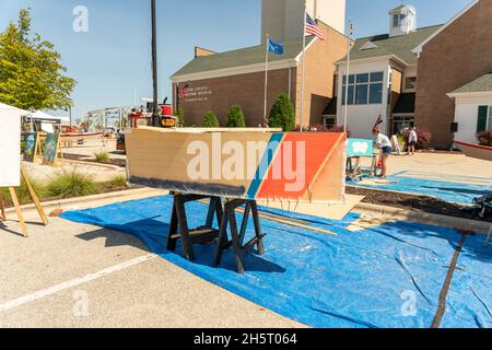 Diese Bilder stammen von einem Sitka DIY Boot Building Festival, das ich im vergangenen Sommer im Door County Maritime Museum in Sturgeon Bay Wisconsin fotografiert habe. Stockfoto