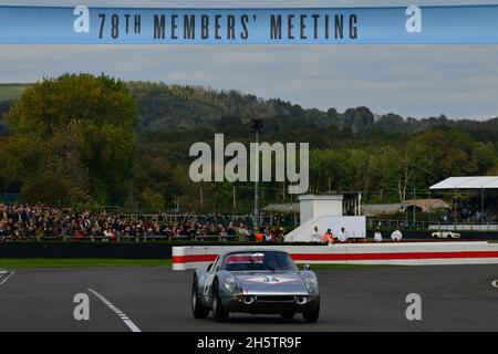 Olivier Blanpain, Porsche 904 Carrera GTS, Ronnie Hoare Trophy, Road Going Sports und GT-Fahrzeuge, die für die Rennen zwischen 1 und 1 Teilnehmer stehen Stockfoto